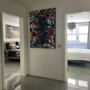 https://luxury-85m2-residence-marienplatz.getmunichhotels.com